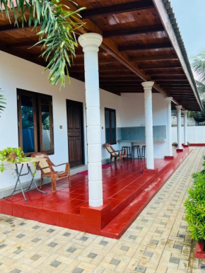 Thulasi Rooms